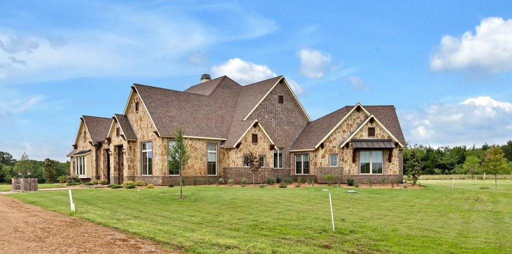 1.5 Acre Lot