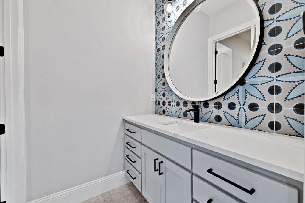 Jack and Jill Bath Room for Bedrooms 3 & 4