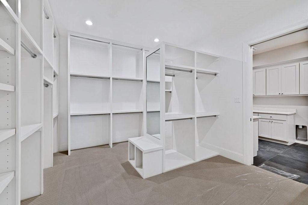 Master Bedroom Closet w/ extra Cedar Closet