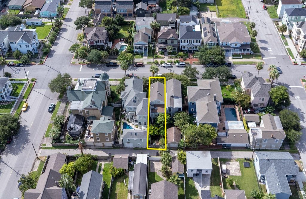 1614 Ball relative to the other houses in its block. 