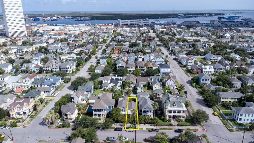 Northerly view of highlighted 1614 Ball showing proximity and easy walking distance to downtown Galveston. Wonderful collection of Victorian architecture. 