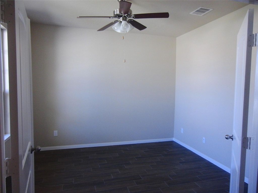 Versatile Room: Ideal for a formal dining area or a home office.