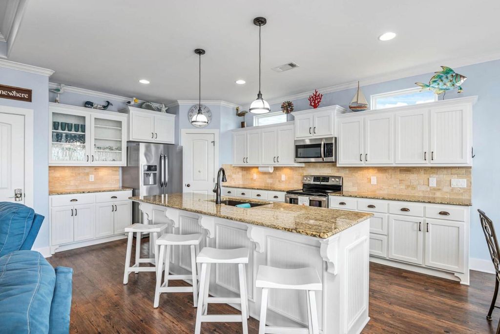 Beautiful Chefs Kitchen with island and open concept