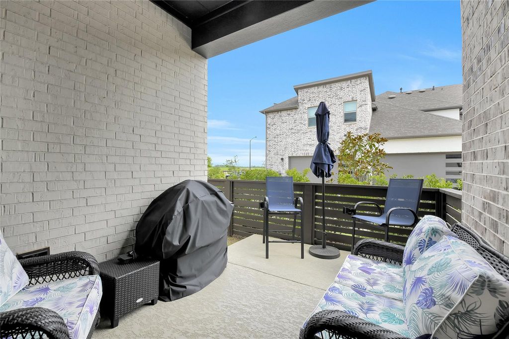 Seller has extended the back patio area. This premium 'end' unit provides the open views!